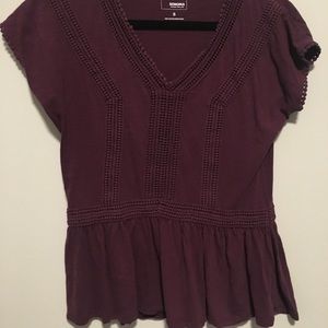 Peplum maroon T-shirt with knit trim